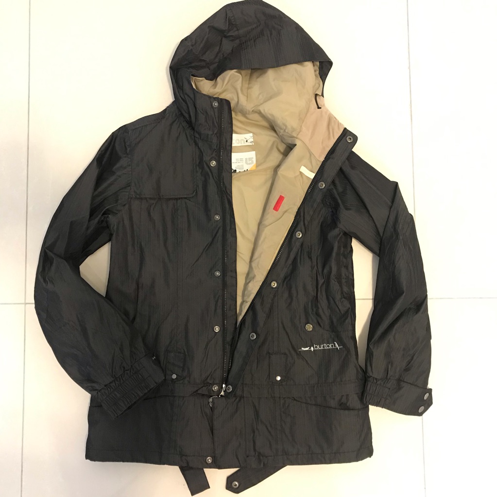 Woman’s Burton Snowboard Jacket Size M